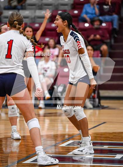 Thumbnail 1 in C.H. Yoe vs Summit Christian Academy photogallery.