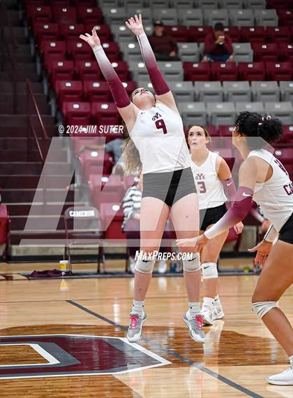 Thumbnail 1 in C.H. Yoe vs Summit Christian Academy photogallery.