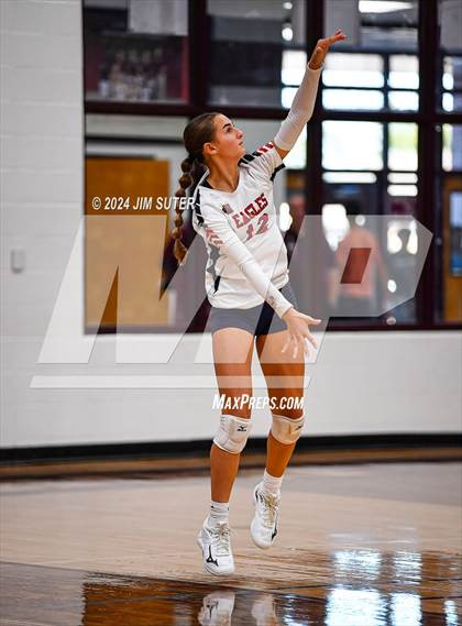 Thumbnail 2 in C.H. Yoe vs Summit Christian Academy photogallery.