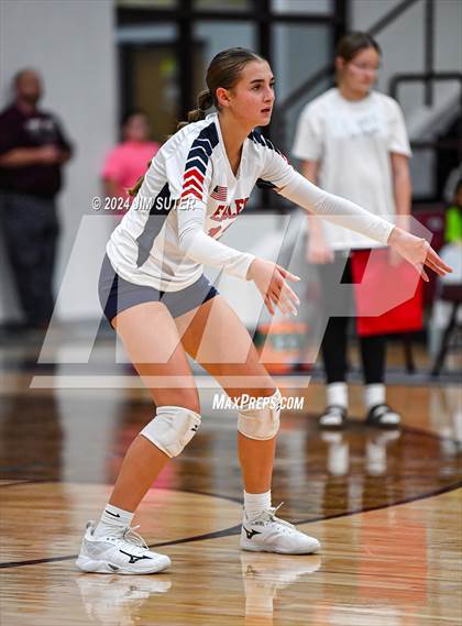 Thumbnail 3 in C.H. Yoe vs Summit Christian Academy photogallery.