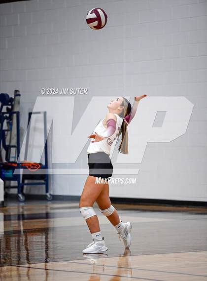 Thumbnail 3 in C.H. Yoe vs Summit Christian Academy photogallery.