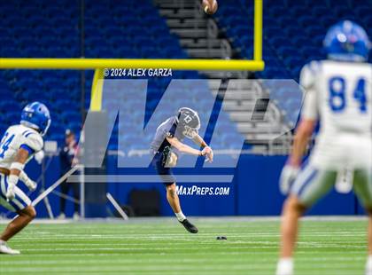 Thumbnail 3 in New Braunfels @ Smithson Valley (UIL 5A Regional Playoff) photogallery.