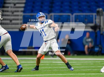 Thumbnail 1 in New Braunfels @ Smithson Valley (UIL 5A Regional Playoff) photogallery.