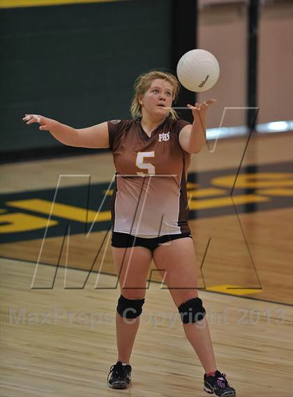 Thumbnail 3 in Chatfield vs. Palmer (CHSAA 5A Region 5) photogallery.