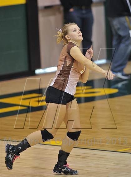 Thumbnail 1 in Chatfield vs. Palmer (CHSAA 5A Region 5) photogallery.