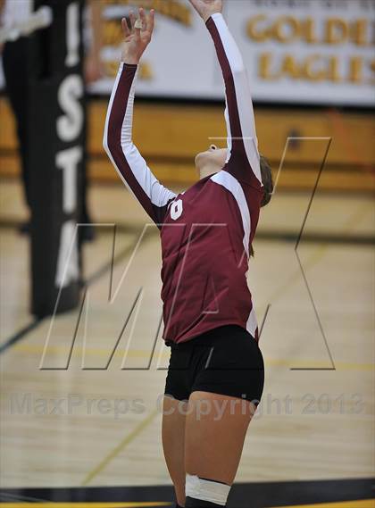 Thumbnail 2 in Chatfield vs. Palmer (CHSAA 5A Region 5) photogallery.
