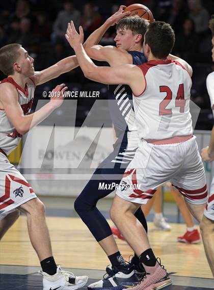 Thumbnail 3 in Kennedy Catholic vs. Olympia photogallery.