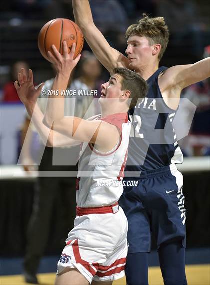 Thumbnail 2 in Kennedy Catholic vs. Olympia photogallery.