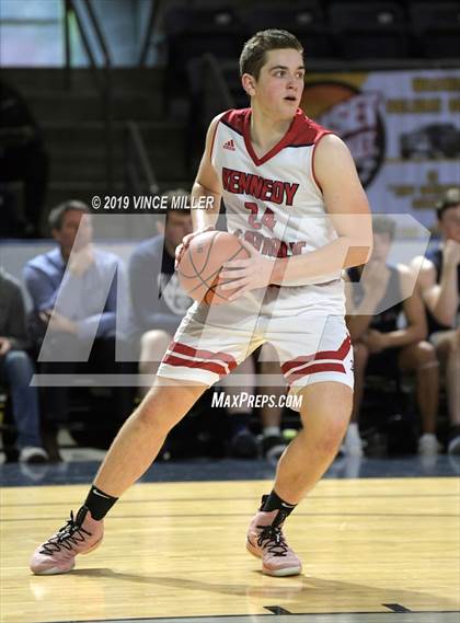 Thumbnail 3 in Kennedy Catholic vs. Olympia photogallery.