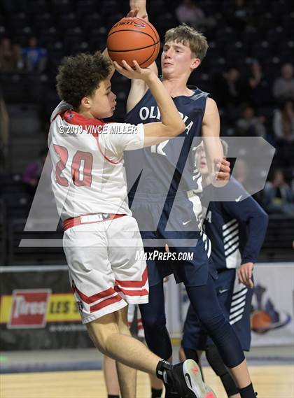Thumbnail 2 in Kennedy Catholic vs. Olympia photogallery.