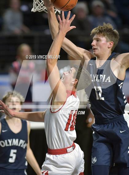 Thumbnail 3 in Kennedy Catholic vs. Olympia photogallery.