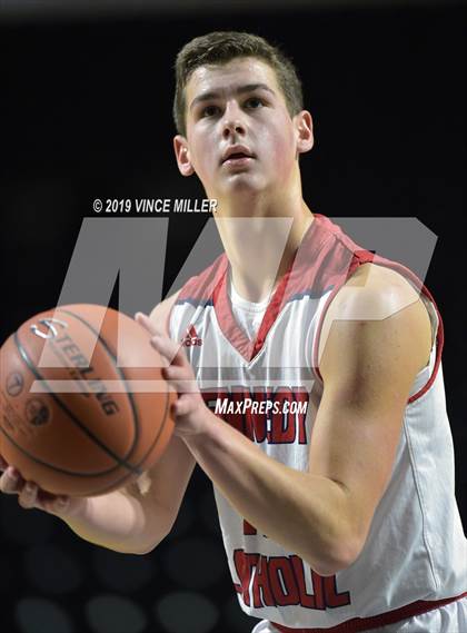 Thumbnail 2 in Kennedy Catholic vs. Olympia photogallery.