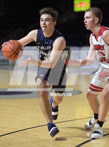 Thumbnail 2 in Kennedy Catholic vs. Olympia photogallery.