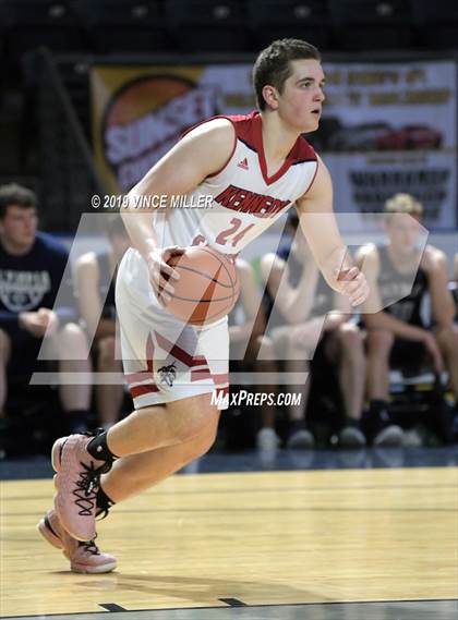 Thumbnail 2 in Kennedy Catholic vs. Olympia photogallery.