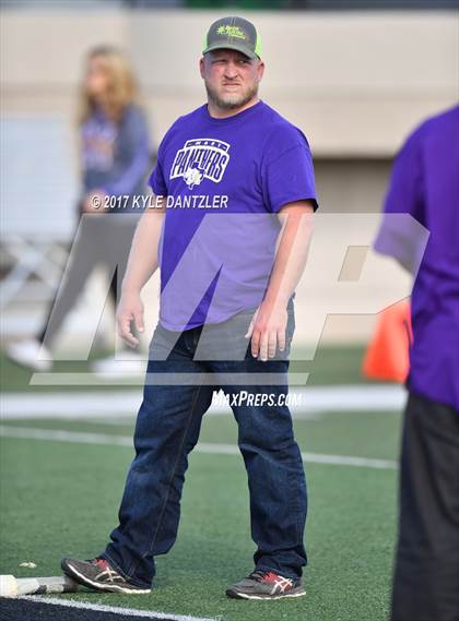 Thumbnail 2 in Windthorst vs. Mart (UIL 2A Division 1 Region 2 Area Playoff) photogallery.