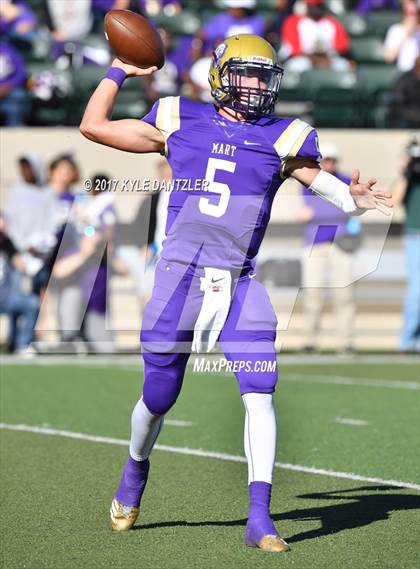 Thumbnail 1 in Windthorst vs. Mart (UIL 2A Division 1 Region 2 Area Playoff) photogallery.