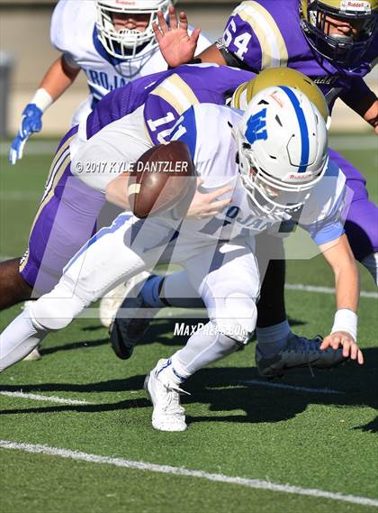 Thumbnail 3 in Windthorst vs. Mart (UIL 2A Division 1 Region 2 Area Playoff) photogallery.