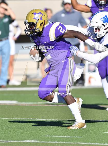 Thumbnail 1 in Windthorst vs. Mart (UIL 2A Division 1 Region 2 Area Playoff) photogallery.