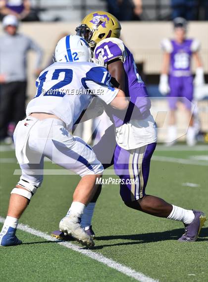 Thumbnail 1 in Windthorst vs. Mart (UIL 2A Division 1 Region 2 Area Playoff) photogallery.