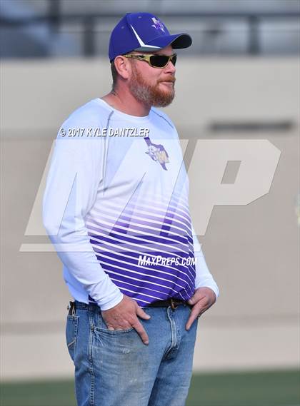 Thumbnail 1 in Windthorst vs. Mart (UIL 2A Division 1 Region 2 Area Playoff) photogallery.