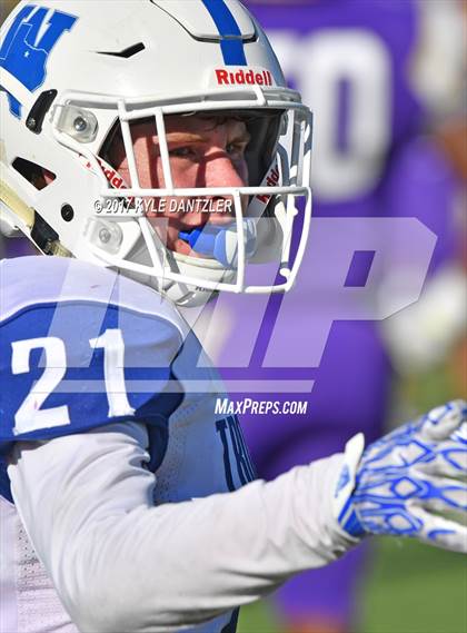 Thumbnail 1 in Windthorst vs. Mart (UIL 2A Division 1 Region 2 Area Playoff) photogallery.