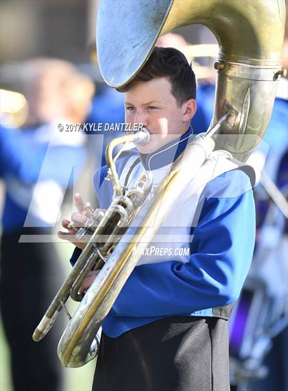 Thumbnail 2 in Windthorst vs. Mart (UIL 2A Division 1 Region 2 Area Playoff) photogallery.