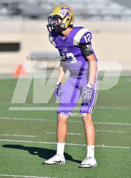 Thumbnail 3 in Windthorst vs. Mart (UIL 2A Division 1 Region 2 Area Playoff) photogallery.