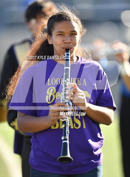 Thumbnail 1 in Windthorst vs. Mart (UIL 2A Division 1 Region 2 Area Playoff) photogallery.