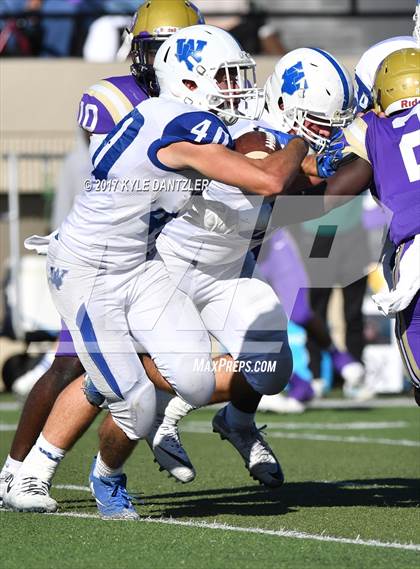Thumbnail 1 in Windthorst vs. Mart (UIL 2A Division 1 Region 2 Area Playoff) photogallery.