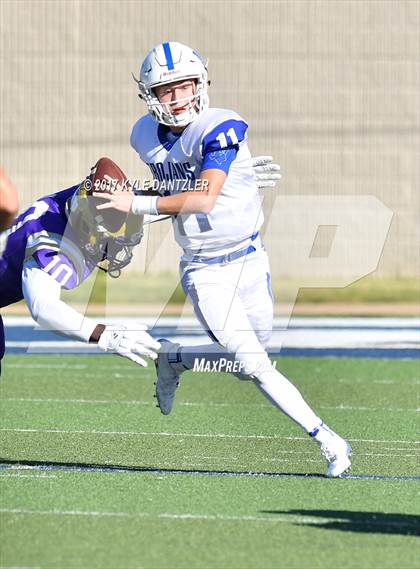 Thumbnail 1 in Windthorst vs. Mart (UIL 2A Division 1 Region 2 Area Playoff) photogallery.