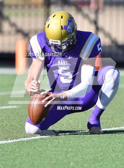 Thumbnail 3 in Windthorst vs. Mart (UIL 2A Division 1 Region 2 Area Playoff) photogallery.