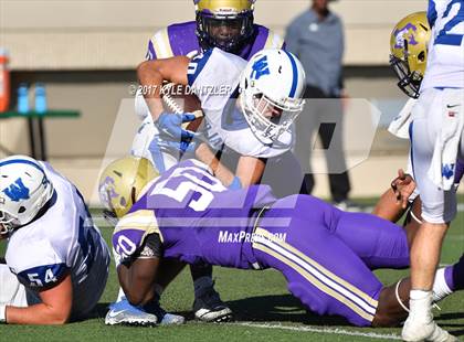 Thumbnail 2 in Windthorst vs. Mart (UIL 2A Division 1 Region 2 Area Playoff) photogallery.