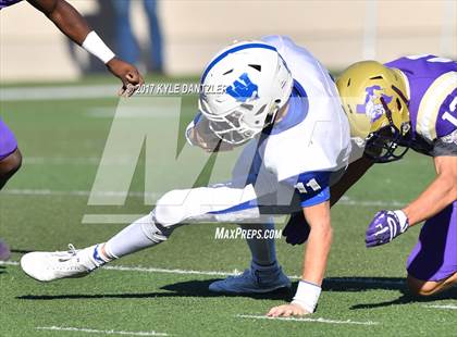 Thumbnail 1 in Windthorst vs. Mart (UIL 2A Division 1 Region 2 Area Playoff) photogallery.