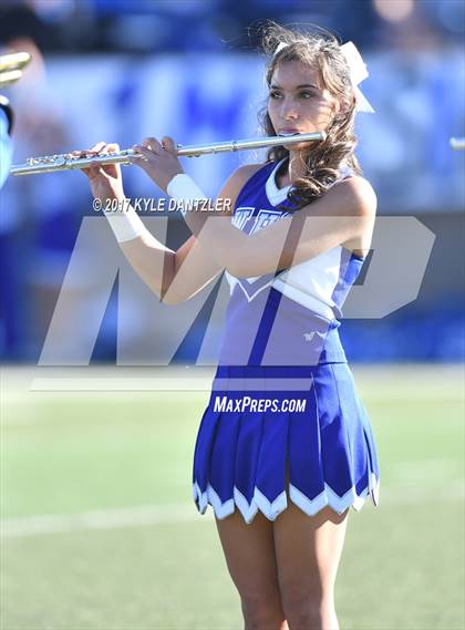 Thumbnail 3 in Windthorst vs. Mart (UIL 2A Division 1 Region 2 Area Playoff) photogallery.