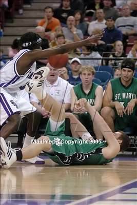 Thumbnail 2 in St. Mary's vs Sacramento (D3 Sec. Final)#1 photogallery.