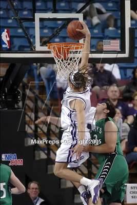 Thumbnail 2 in St. Mary's vs Sacramento (D3 Sec. Final)#1 photogallery.
