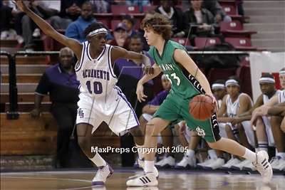 Thumbnail 2 in St. Mary's vs Sacramento (D3 Sec. Final)#1 photogallery.