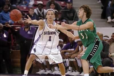 Thumbnail 3 in St. Mary's vs Sacramento (D3 Sec. Final)#1 photogallery.