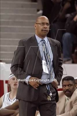 Thumbnail 2 in St. Mary's vs Sacramento (D3 Sec. Final)#1 photogallery.
