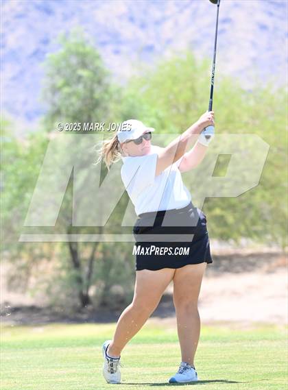 Thumbnail 1 in AIA Division III Championship photogallery.