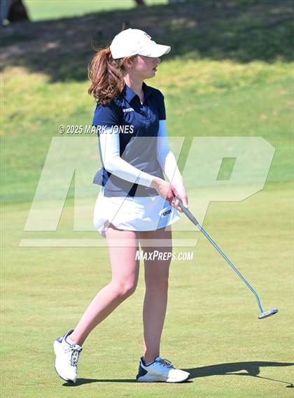 Thumbnail 3 in AIA Division III Championship photogallery.