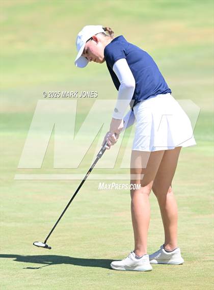 Thumbnail 3 in AIA Division III Championship photogallery.