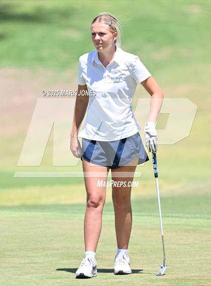 Thumbnail 3 in AIA Division III Championship photogallery.