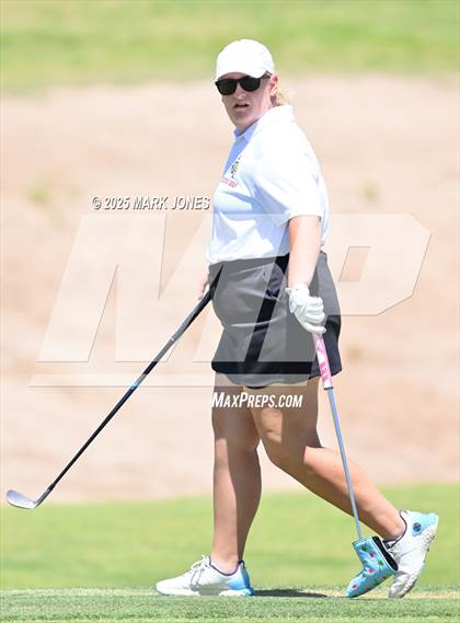 Thumbnail 3 in AIA Division III Championship photogallery.
