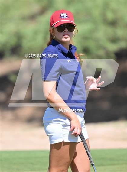 Thumbnail 3 in AIA Division III Championship photogallery.