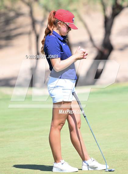Thumbnail 3 in AIA Division III Championship photogallery.