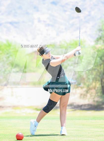 Thumbnail 1 in AIA Division III Championship photogallery.