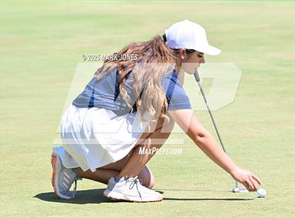Thumbnail 1 in AIA Division III Championship photogallery.