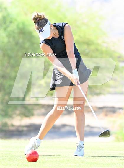 Thumbnail 1 in AIA Division III Championship photogallery.