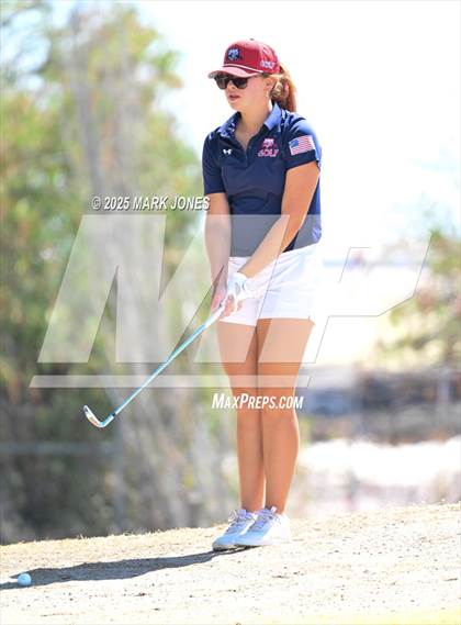 Thumbnail 3 in AIA Division III Championship photogallery.